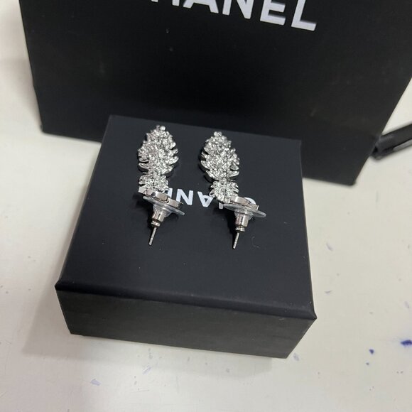 Chanel Pendant earrings - Picture 2 of 5